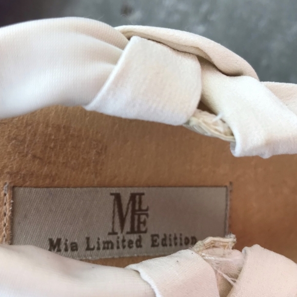 MIA Espadrilles Block Heel Sandal - Picture 6 of 8